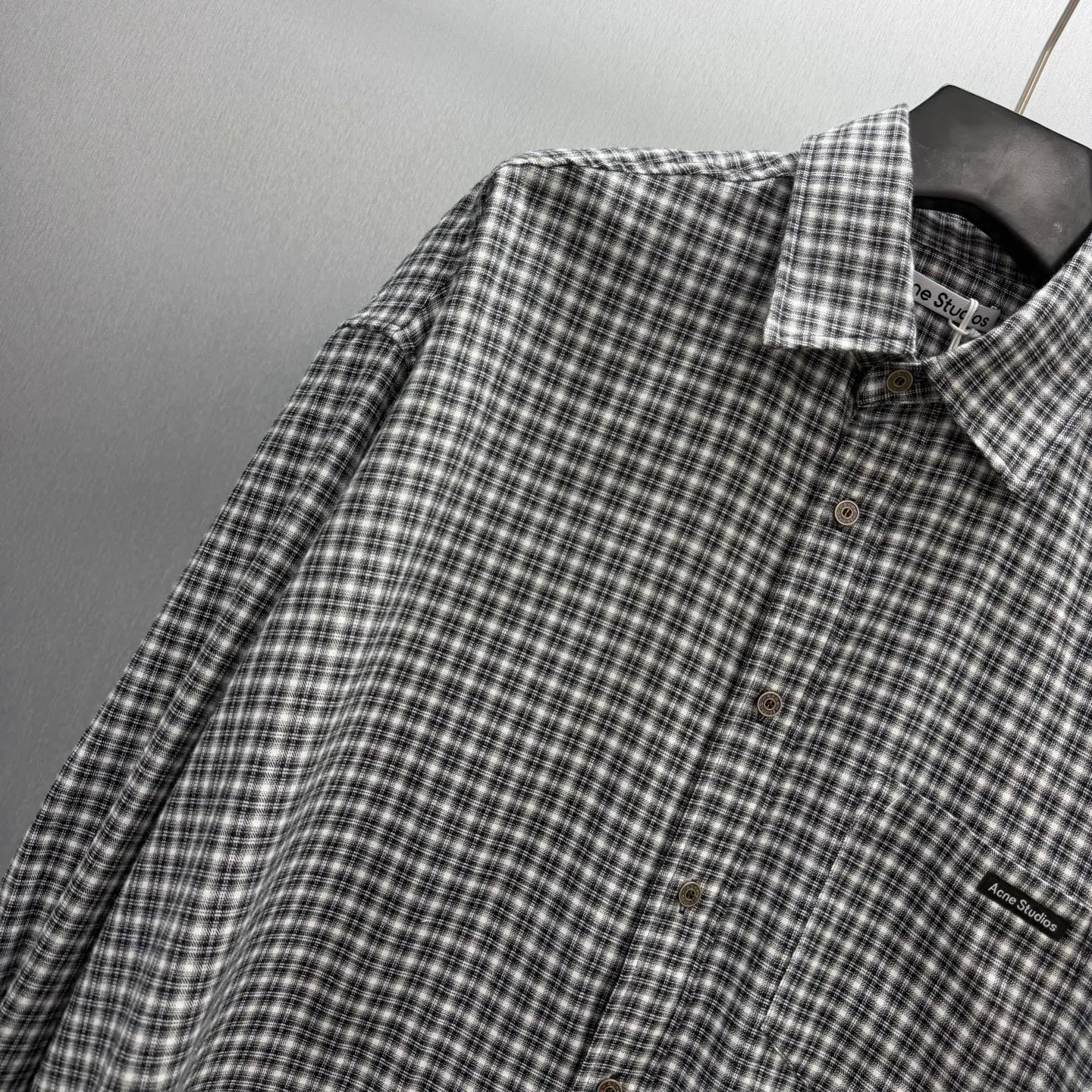 ACNE Size : S-XL ， ， 。 ， Acne Studios ， ， 。 －